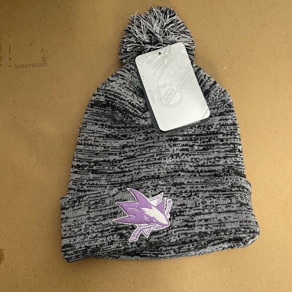 NHL Fanatics Sharks Gray Binnie Knit Hat with Pom Comfortable - Picture 1 of 9